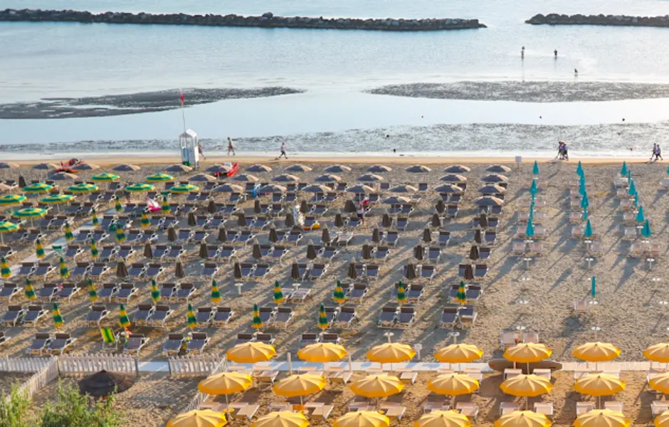 Luglio è estate vera: sole, mare e Romagna!